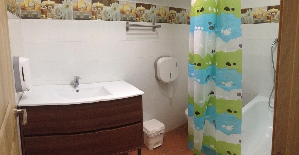 Hostal Ideal Sants Barcelona Exterior photo